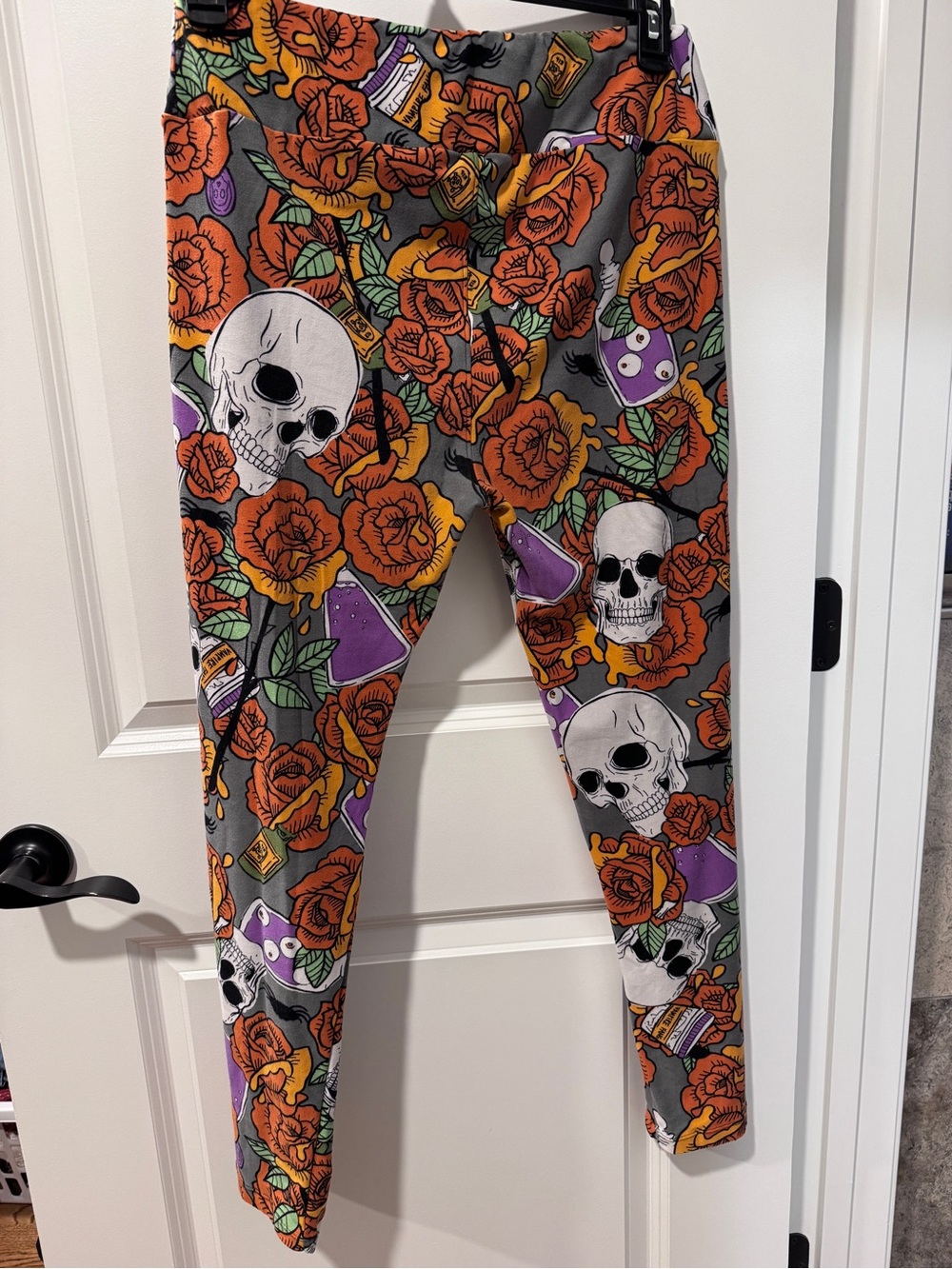 LuLaRoe TV Skull & Rose Leggings - Orange, Gray, Purple